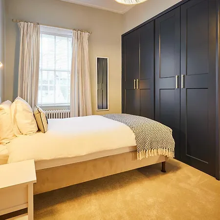 Host & - Dalton House