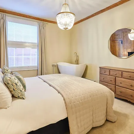 Host & - Dalton House Vakantiehuis *